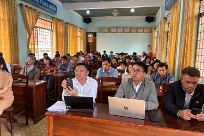 TRƯỜNG THPT ĐẮK SONG TỔ CHỨC TẬP HUẤN “ỨNG DỤNG CÔNG NGHỆ AI TRONG GIẢNG DẠY VÀ CÔNG TÁC CHỦ NHIỆM” TRƯỜNG THPT ĐẮK SONG TỔ CHỨC TẬP HUẤN “ỨNG DỤNG CÔNG NGHỆ AI TRONG GIẢNG DẠY VÀ CÔNG TÁC CHỦ NHIỆM”