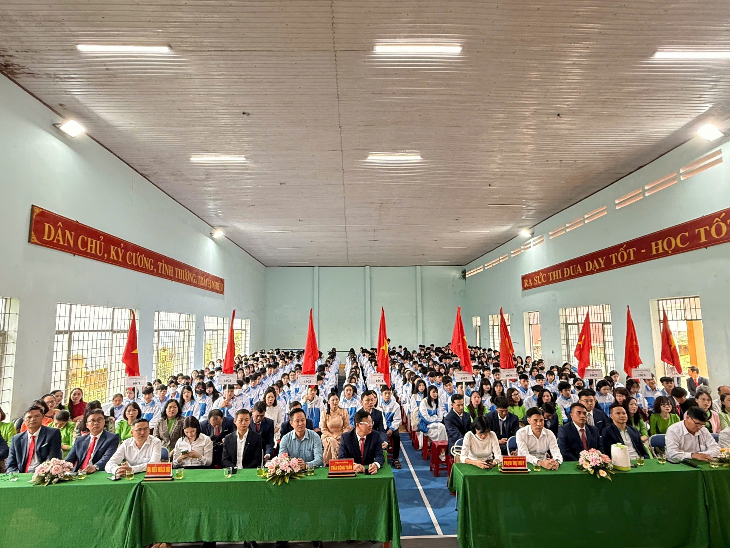 LỄ KHAI GIẢNG NĂM HỌC 2025 – 2026 TRƯỜNG THPT ĐẮK SONG